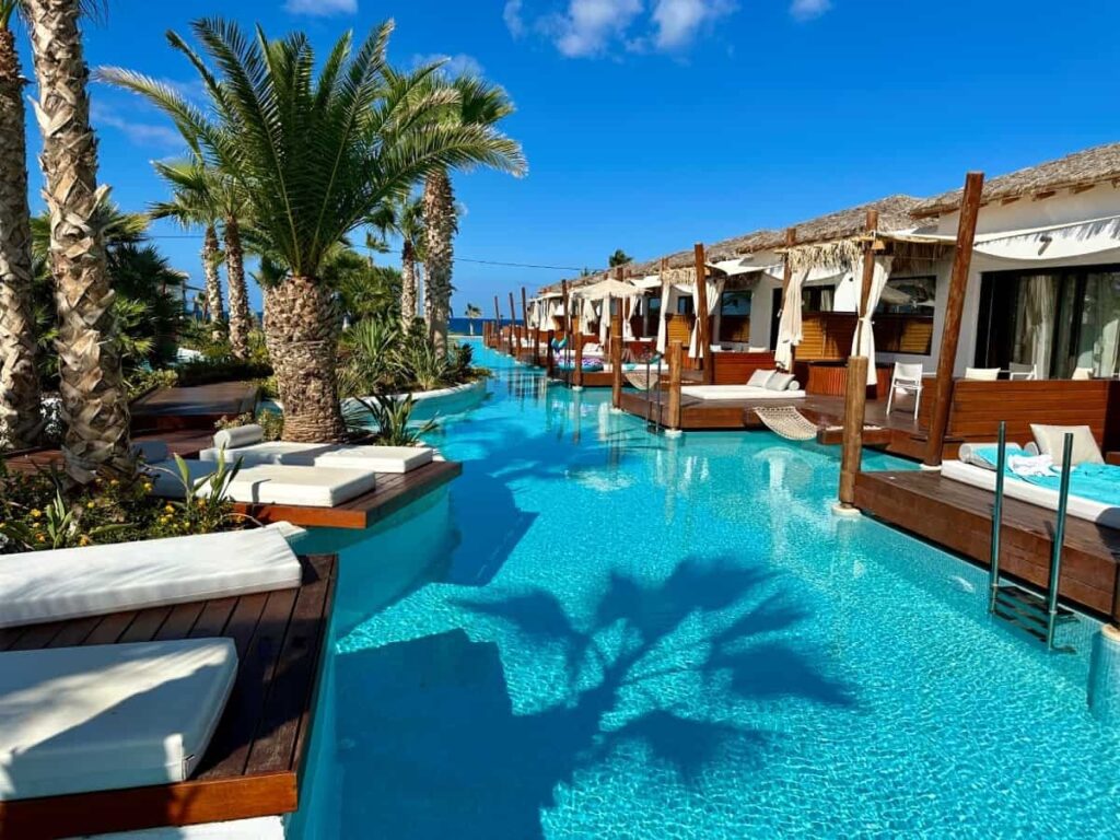 Luxury Travel Experiences: A Journey of Elegance and Exclusivity Luxury Travel Experiences